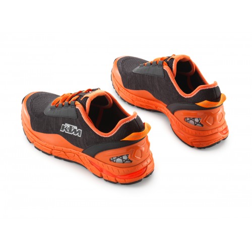 TEAM CORPORATE SHOES
