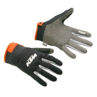 b2b2b2-PHO_PW_PERS_VS_324426-3PW21000190X-POUNCE-GLOVES_%23SALL_%23AWSG_%23V1